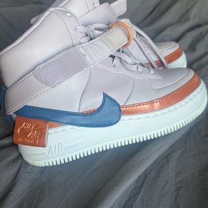 Nike Air Force 1